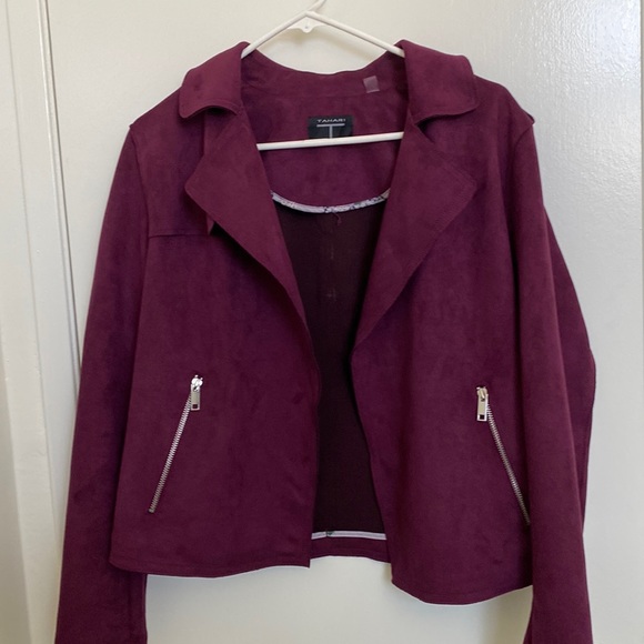 Tahari Faux leather maroon open front jacket live show price !! - Picture 1 of 4
